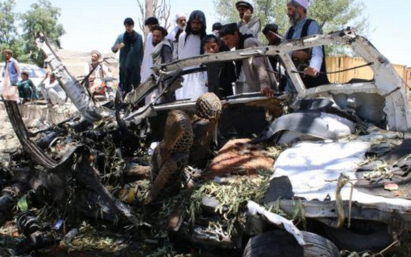 আফগানিস্তানে গাড়ি বোমা হামলায় ১০ জন নিহত