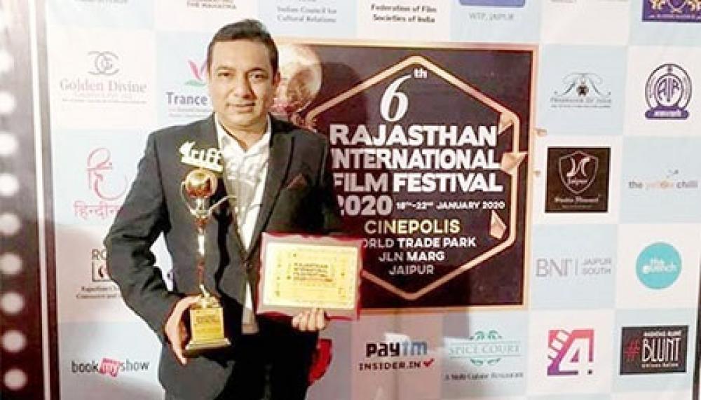 রাজস্থান আন্তর্জাতিক চলচ্চিত্র উৎসবে সেরা নির্মাতা তৌকীর আহমেদ